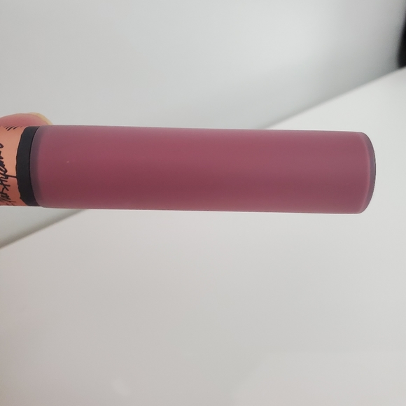 MAC x Pony Park Limited Edition Matte Lip Mousse - Beck and Call - Picture 3 of 11
